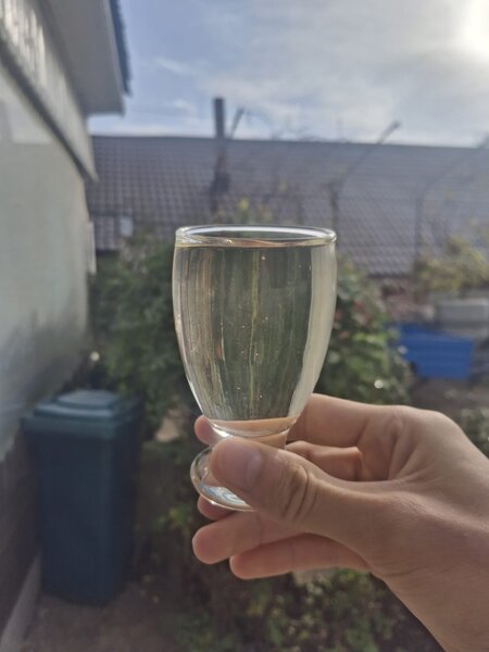 Vand vin si tuica de tara